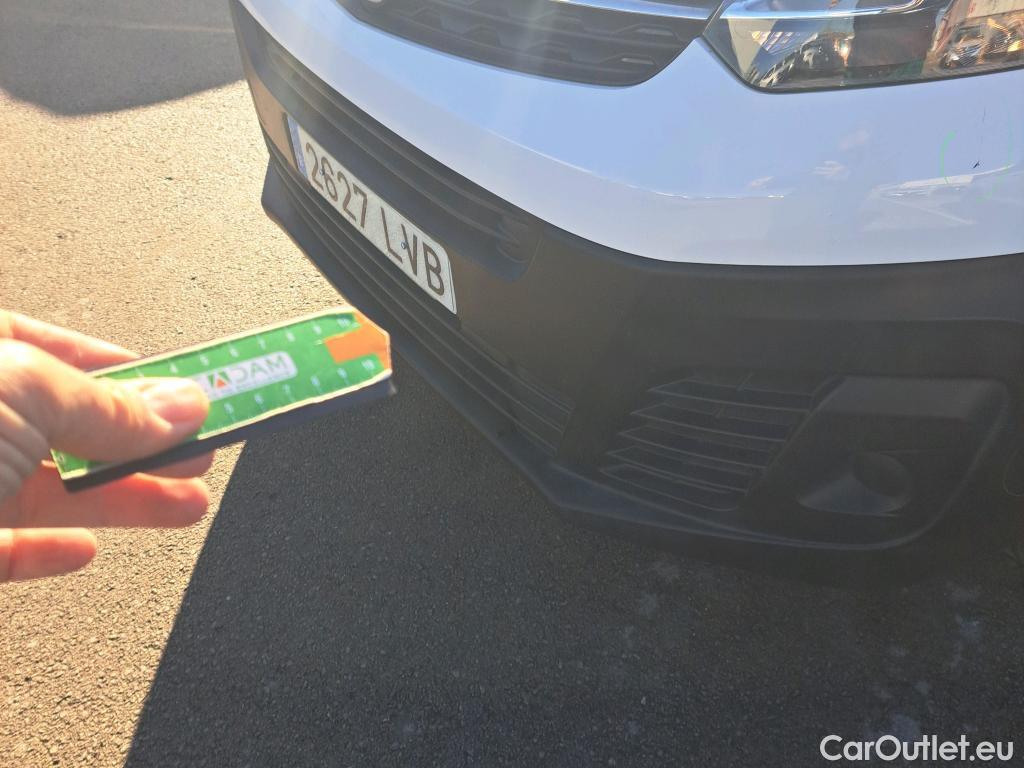  Opel  Vivaro OPEL  / 2019 / 4P / combi 1.5 Diésel 88kW (120CV) M Std Express #33