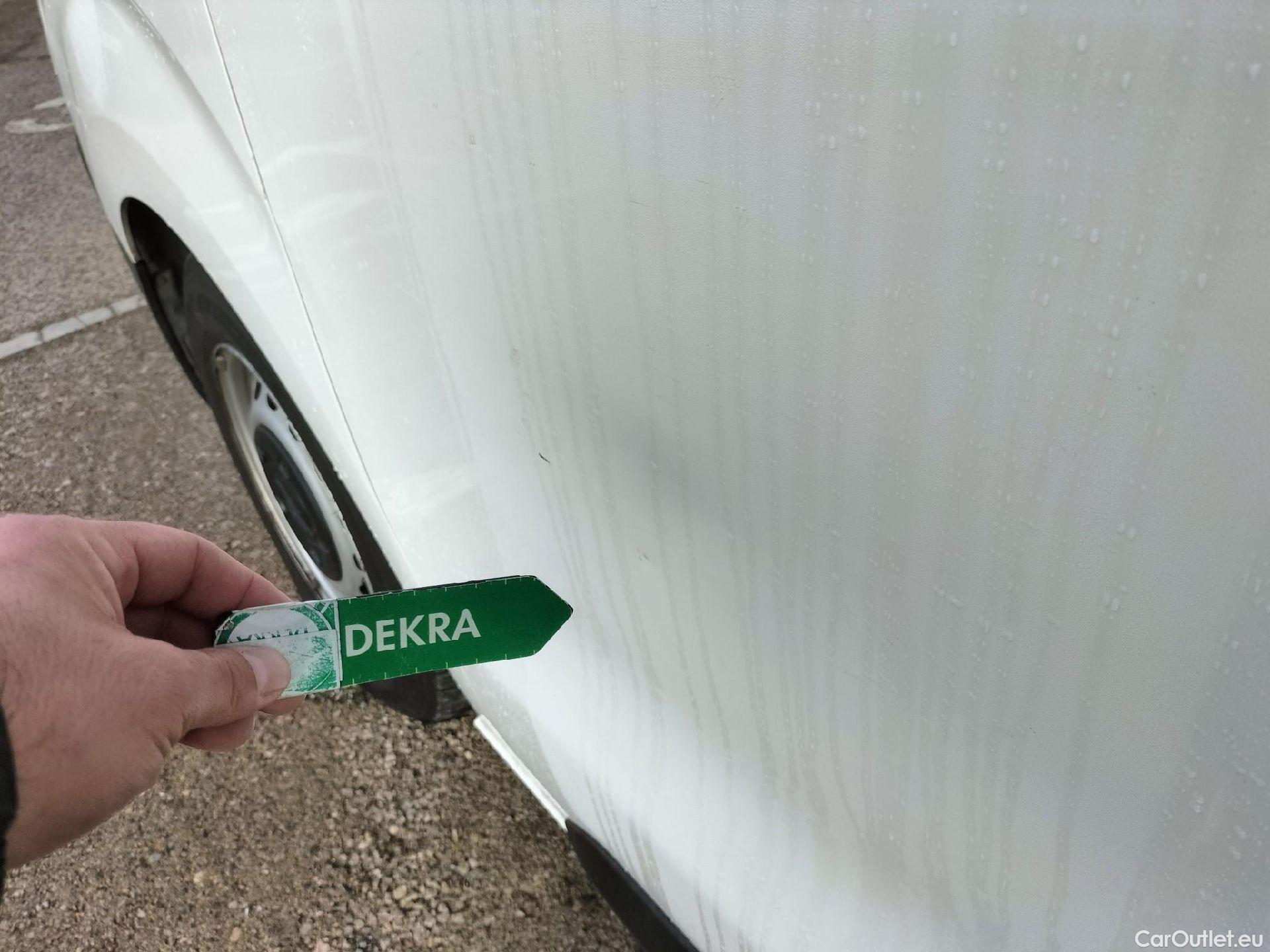  Opel  Vivaro OPEL  / 2019 / 4P / furgón 1.5 Diésel 74kW(100CV)M Std Exp #10