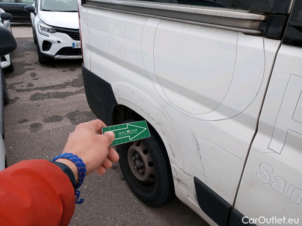  Peugeot  Boxer PEUGEOT  / 2014 / 4P / combi Combi 5/9 Pl. 333 L2H2 BlueHDi 96KW(130) #10