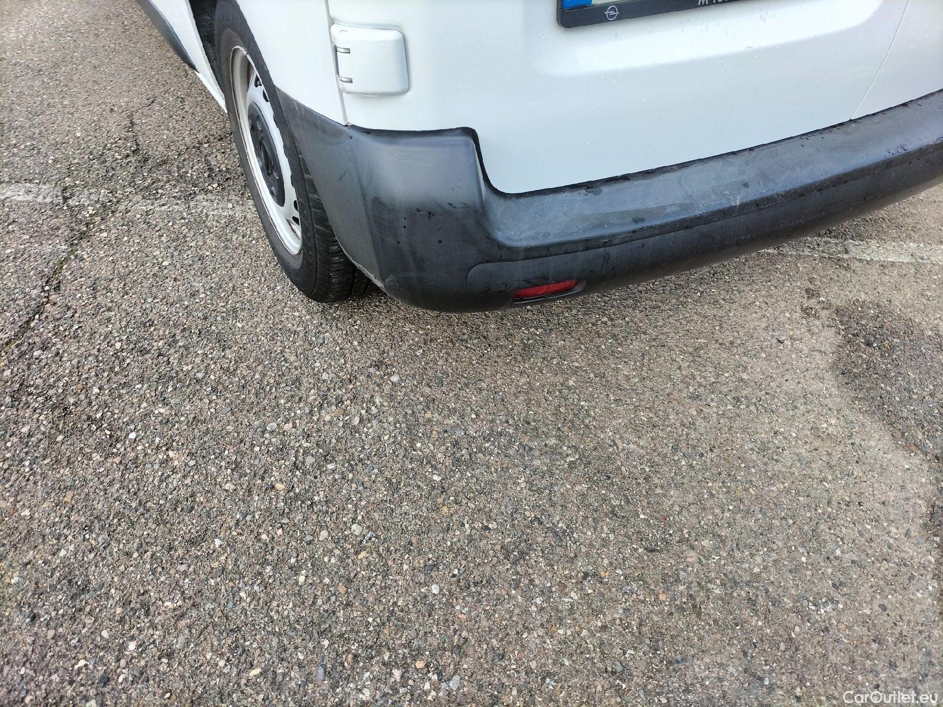  Opel  Vivaro OPEL  / 2019 / 4P / furgón 1.5 Diésel 74kW(100CV)M Std Exp #19