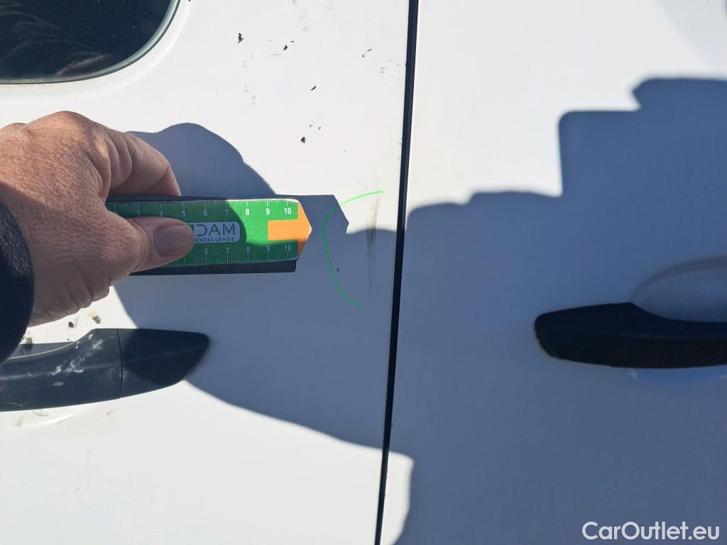  Opel  Vivaro OPEL  / 2019 / 4P / combi 1.5 Diésel 88kW (120CV) M Std Express #18