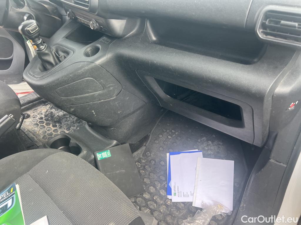  Opel  Combo OPEL  / 2018 / 3P / furgón derivado de turismo 1.5 TD 75kW (100CV) Express L H1 650kg #27