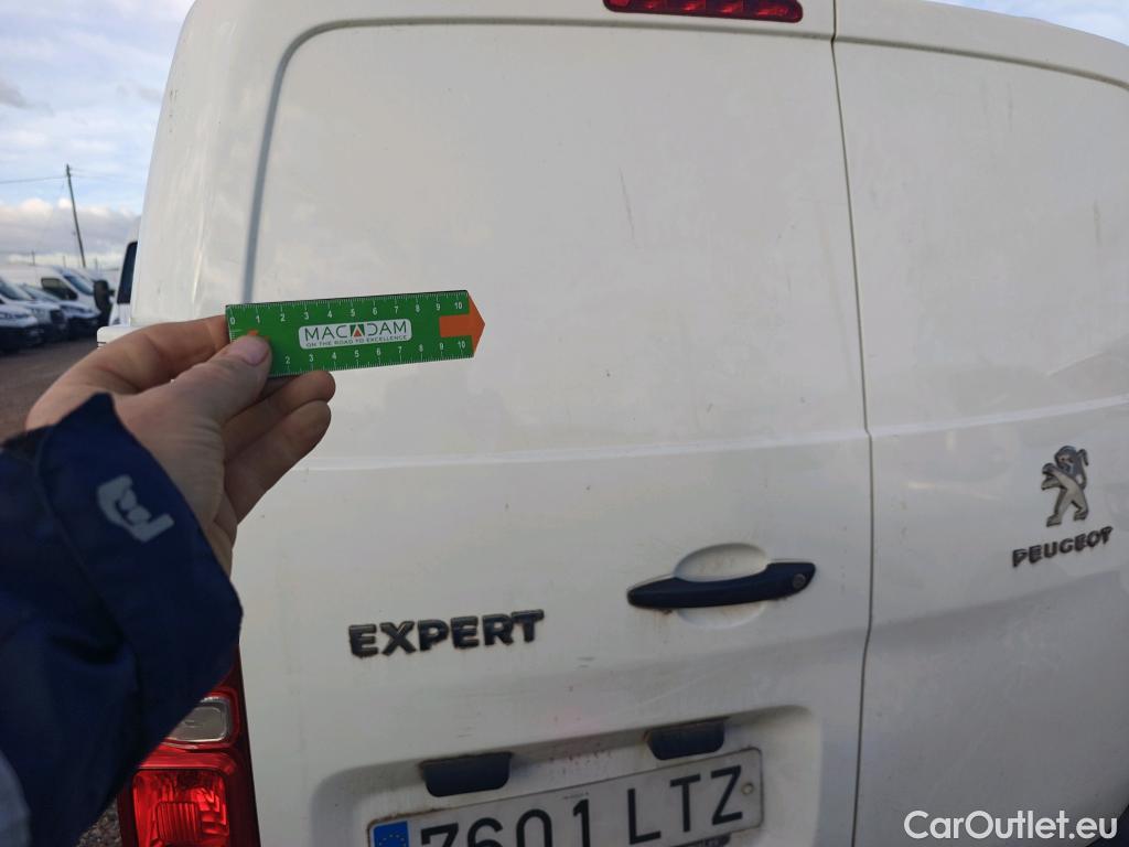  Peugeot  Expert PEUGEOT  / 2016 / 4P / furgón Furgón Premium 1.5 BlueHDi 100 Standard (AC) #59