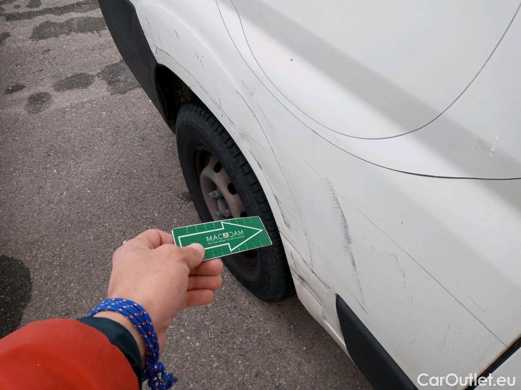  Peugeot  Boxer PEUGEOT  / 2014 / 4P / combi Combi 5/9 Pl. 333 L2H2 BlueHDi 96KW(130) #9