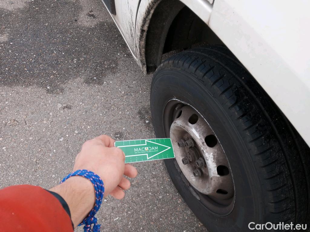  Peugeot  Boxer PEUGEOT  / 2014 / 4P / combi Combi 5/9 Pl. 333 L2H2 BlueHDi 96KW(130) #12