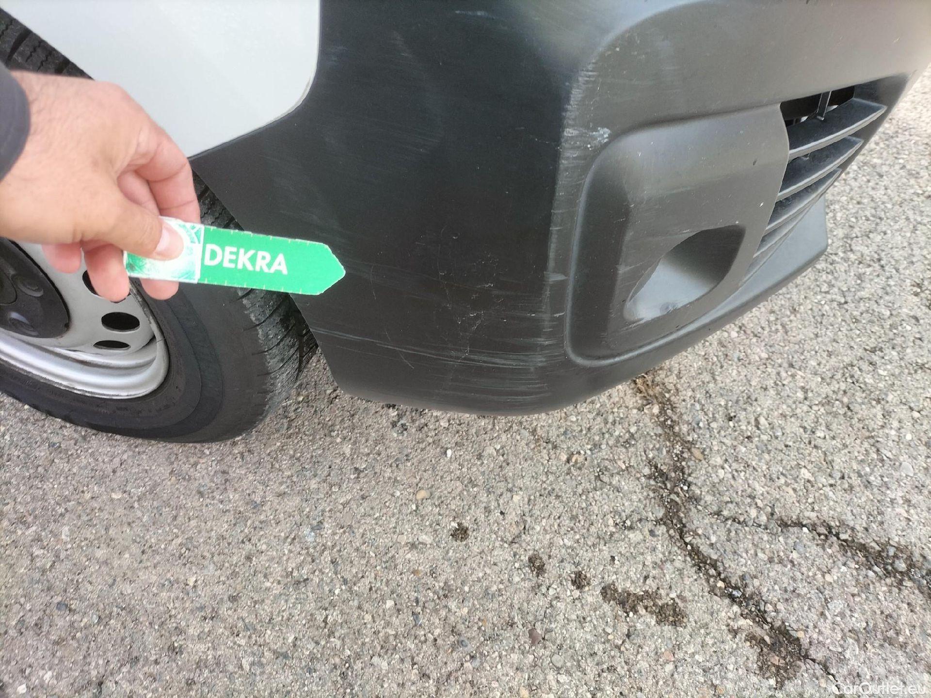  Opel  Vivaro OPEL  / 2019 / 4P / furgón 1.5 Diésel 74kW(100CV)M Std Exp #1