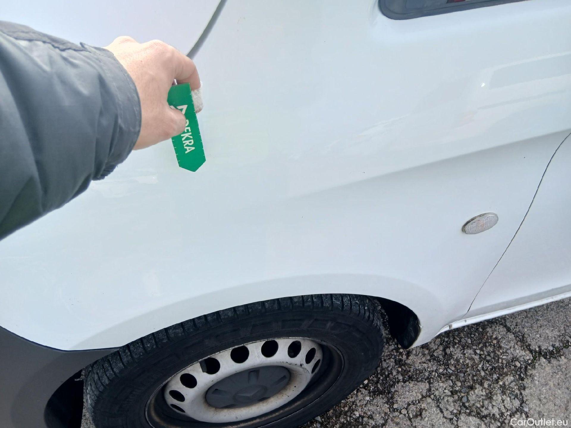  Mercedes  Vito MERCEDES-BENZ  / 2014 / 4P / furgón 111 CDI Larga #8