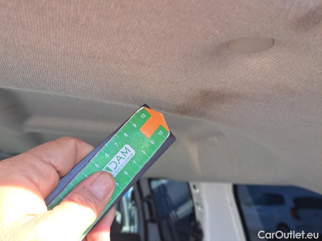  Opel  Vivaro OPEL  / 2019 / 4P / combi 1.5 Diésel 88kW (120CV) M Std Express #52