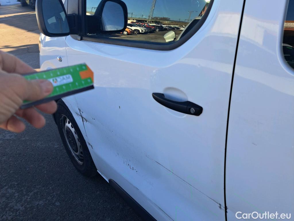  Opel  Vivaro OPEL  / 2019 / 4P / combi 1.5 Diésel 88kW (120CV) M Std Express #10