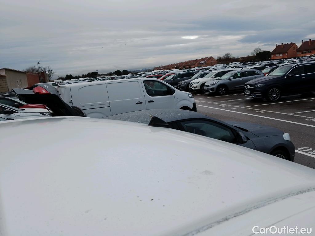  Toyota  Proace TOYOTA  / 2016 / 4P / furgón FU. MEDIO (L1) 2.0D 90kW COMFORT CARGA + #16