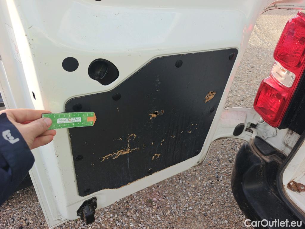  Peugeot  Expert PEUGEOT  / 2016 / 4P / furgón Furgón Premium 1.5 BlueHDi 100 Standard (AC) #27