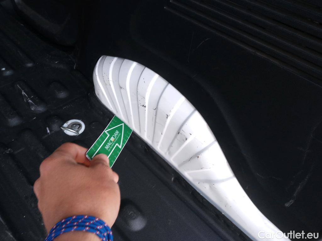  Peugeot  Partner PEUGEOT  / 2018 / 3P / furgón derivado de turismo Pro Standard 600kg BlueHDi 73kW (AC) #9