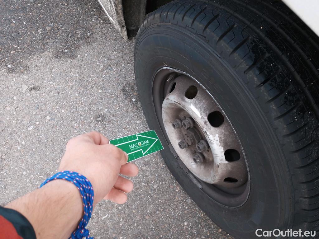  Peugeot  Boxer PEUGEOT  / 2014 / 4P / combi Combi 5/9 Pl. 333 L2H2 BlueHDi 96KW(130) #11