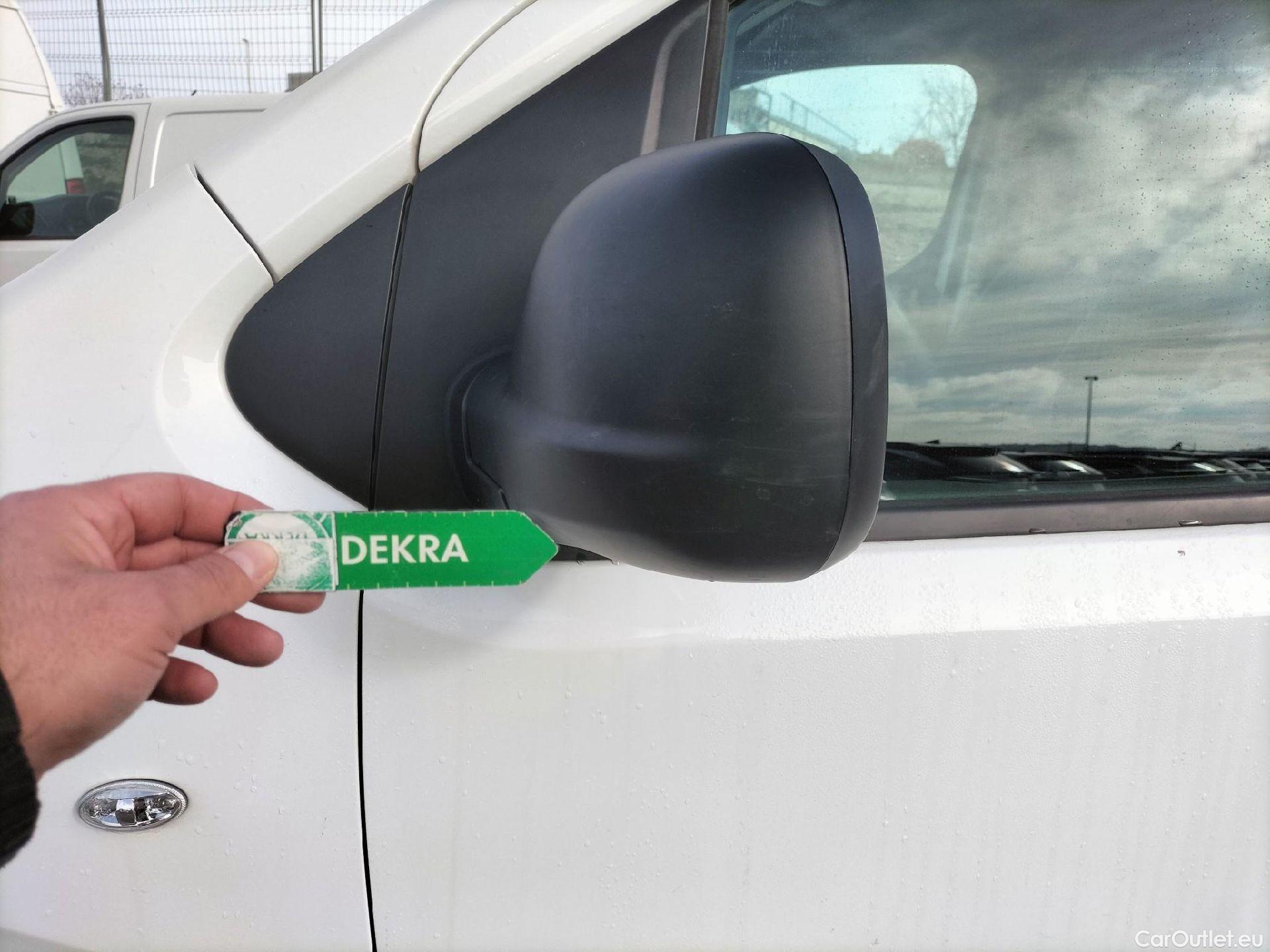  Opel  Vivaro OPEL  / 2019 / 4P / furgón 1.5 Diésel 74kW(100CV)M Std Exp #8