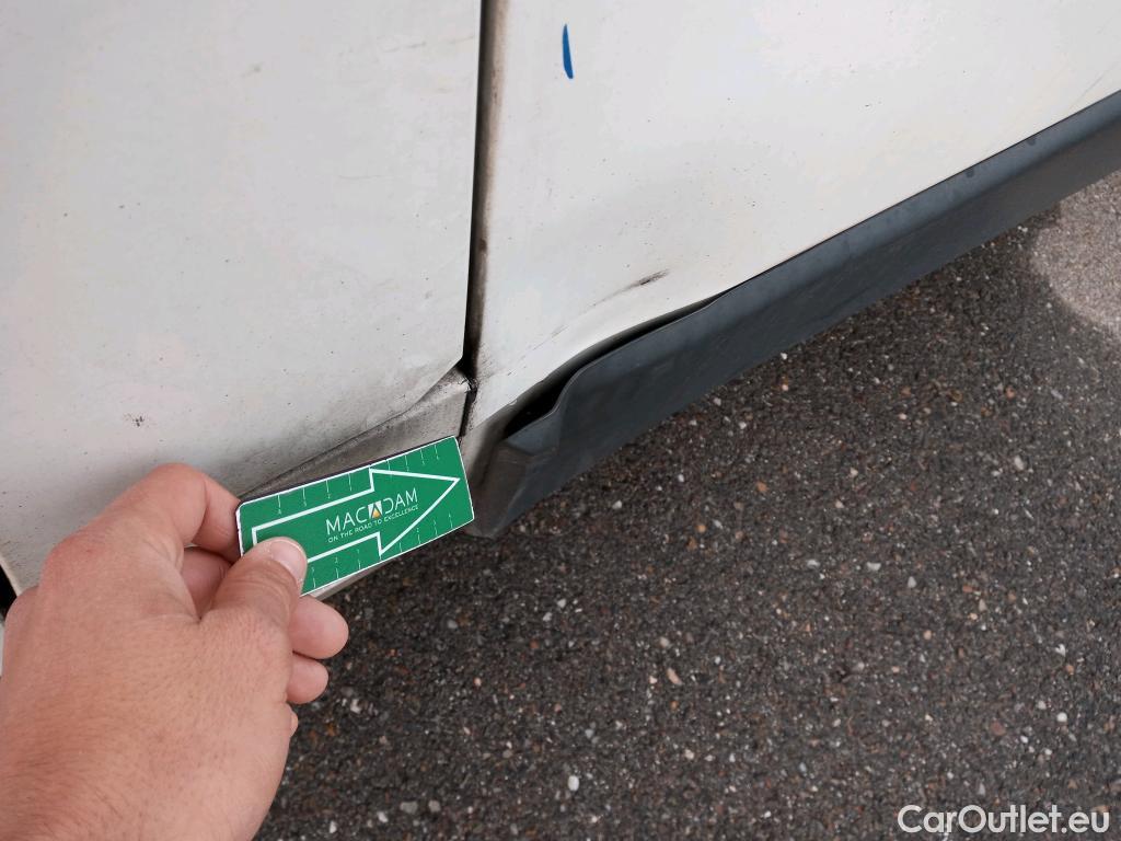  Peugeot  Boxer PEUGEOT  / 2014 / 4P / combi Combi 5/9 Pl. 333 L2H2 BlueHDi 96KW(130) #17