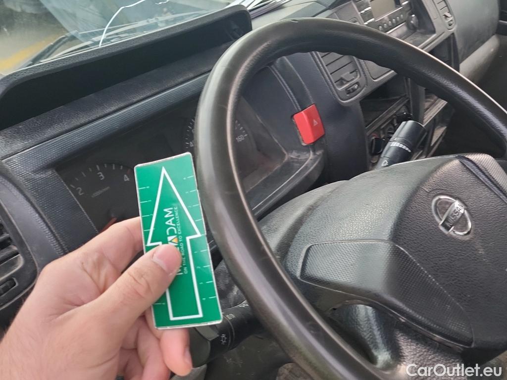  Nissan  NV400 NISSAN NT400 / 2014 / 2P / pick-up de lados abatibles 35.13/2 Básico CAL Cabina Abatible Media #26