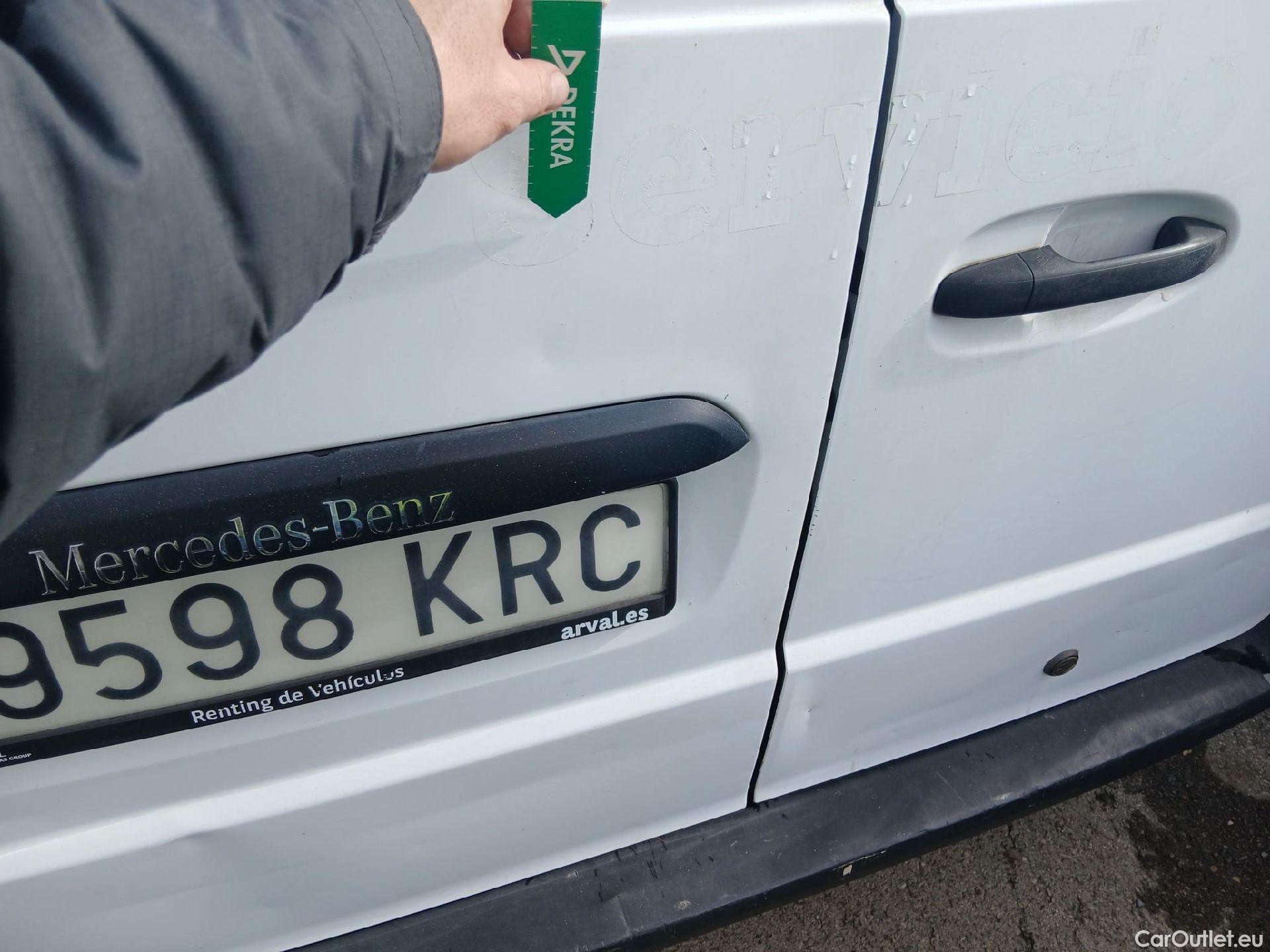  Mercedes  Vito MERCEDES-BENZ  / 2014 / 4P / furgón 111 CDI Larga #18