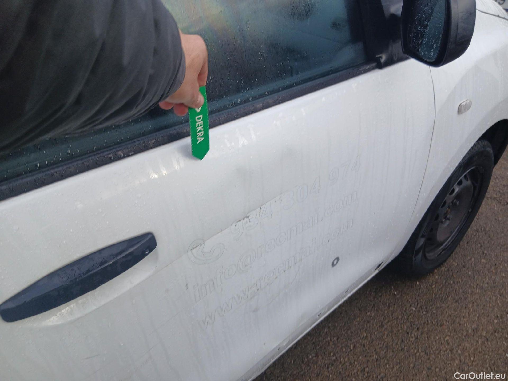  Dacia  Dokker DACIA  / 2013 / 4P / furgón derivado de turismo Van Essential 1.6 80kW (110CV) GLP #33