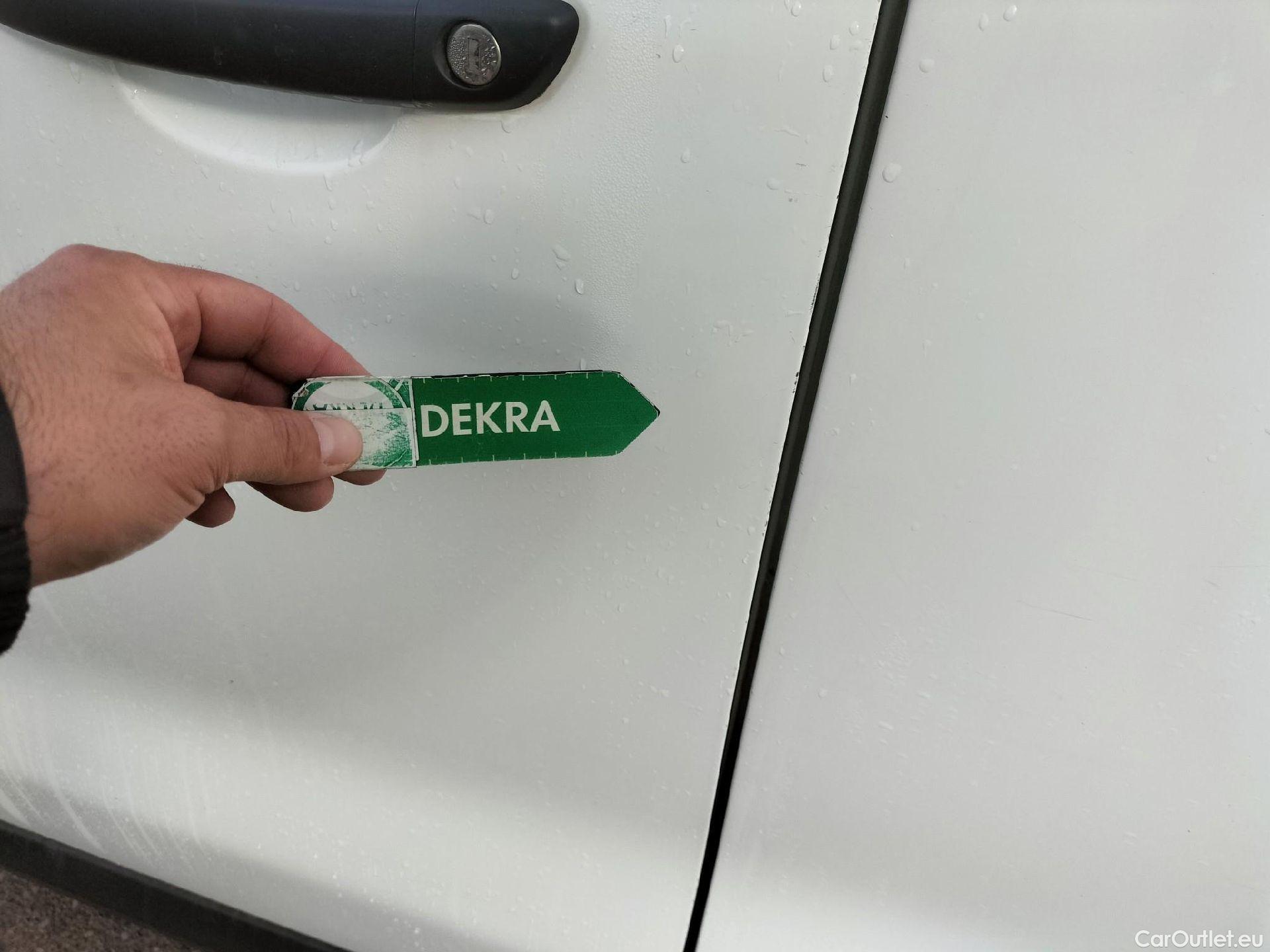  Opel  Vivaro OPEL  / 2019 / 4P / furgón 1.5 Diésel 74kW(100CV)M Std Exp #11