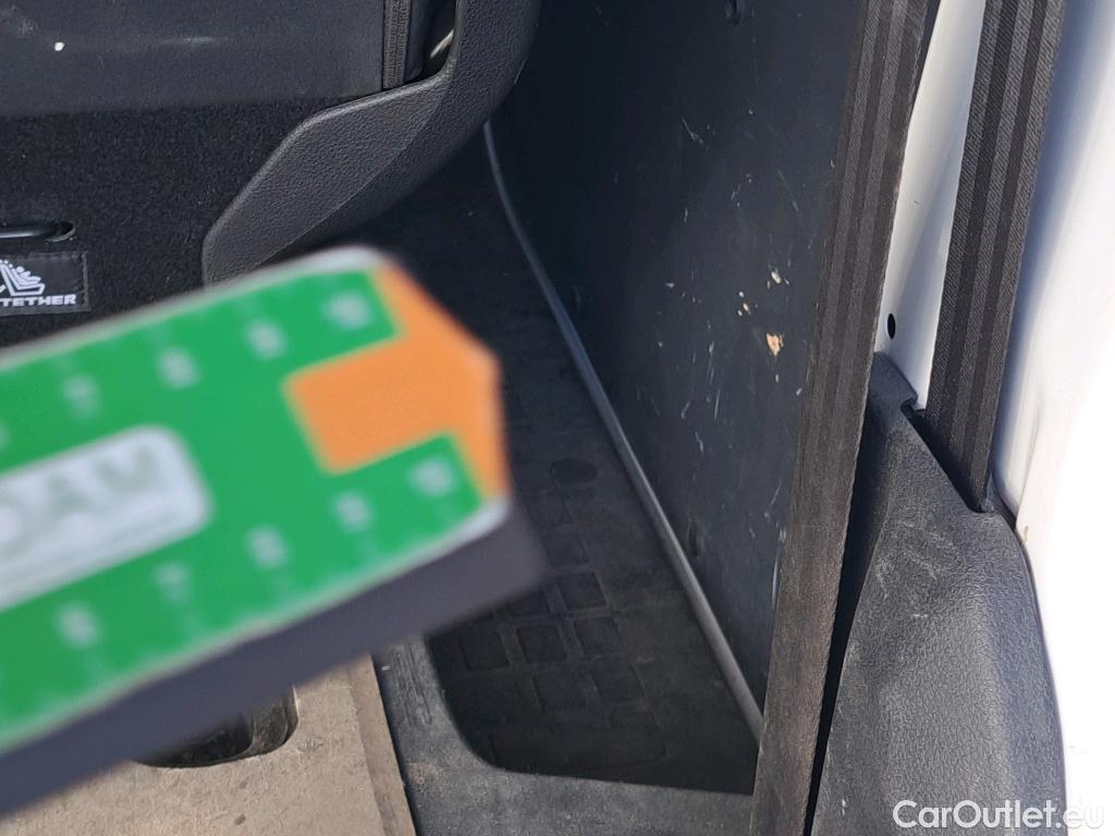  Opel  Vivaro OPEL  / 2019 / 4P / combi 1.5 Diésel 88kW (120CV) M Std Express #45