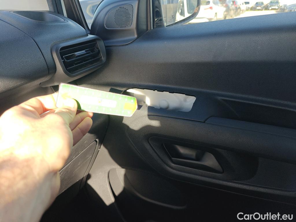  Peugeot  RIFTER PEUGEOT  / 2018 / 4P / combi Access Standard BlueHDi 73kW (AC) #39