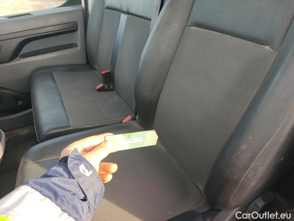  Peugeot  Expert PEUGEOT  / 2016 / 4P / furgón Furgón Premium 1.5 BlueHDi 100 Standard (AC) #40