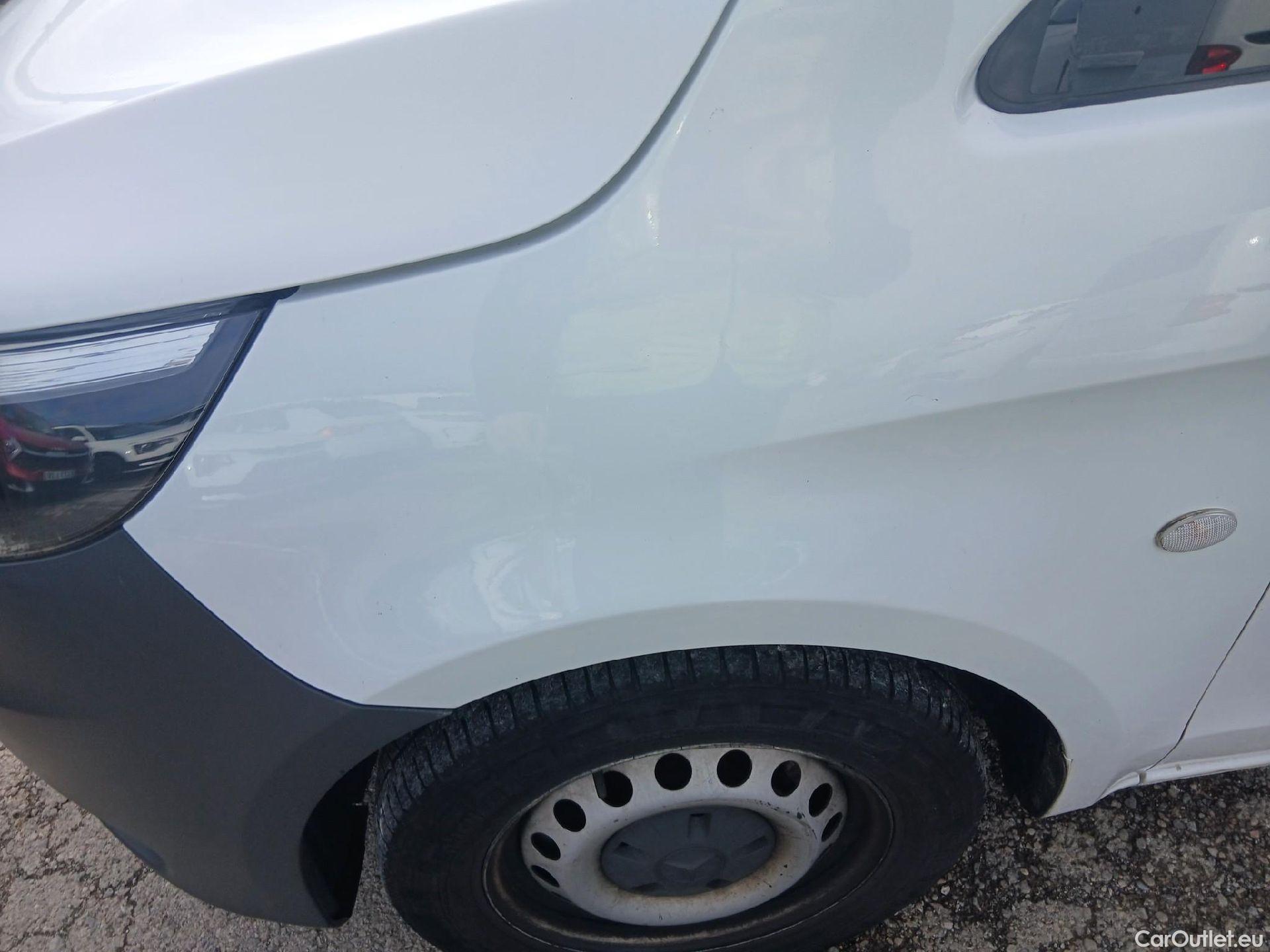  Mercedes  Vito MERCEDES-BENZ  / 2014 / 4P / furgón 111 CDI Larga #7