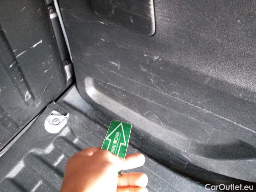  Peugeot  Partner PEUGEOT  / 2018 / 3P / furgón derivado de turismo Pro Standard 600kg BlueHDi 73kW (AC) #23