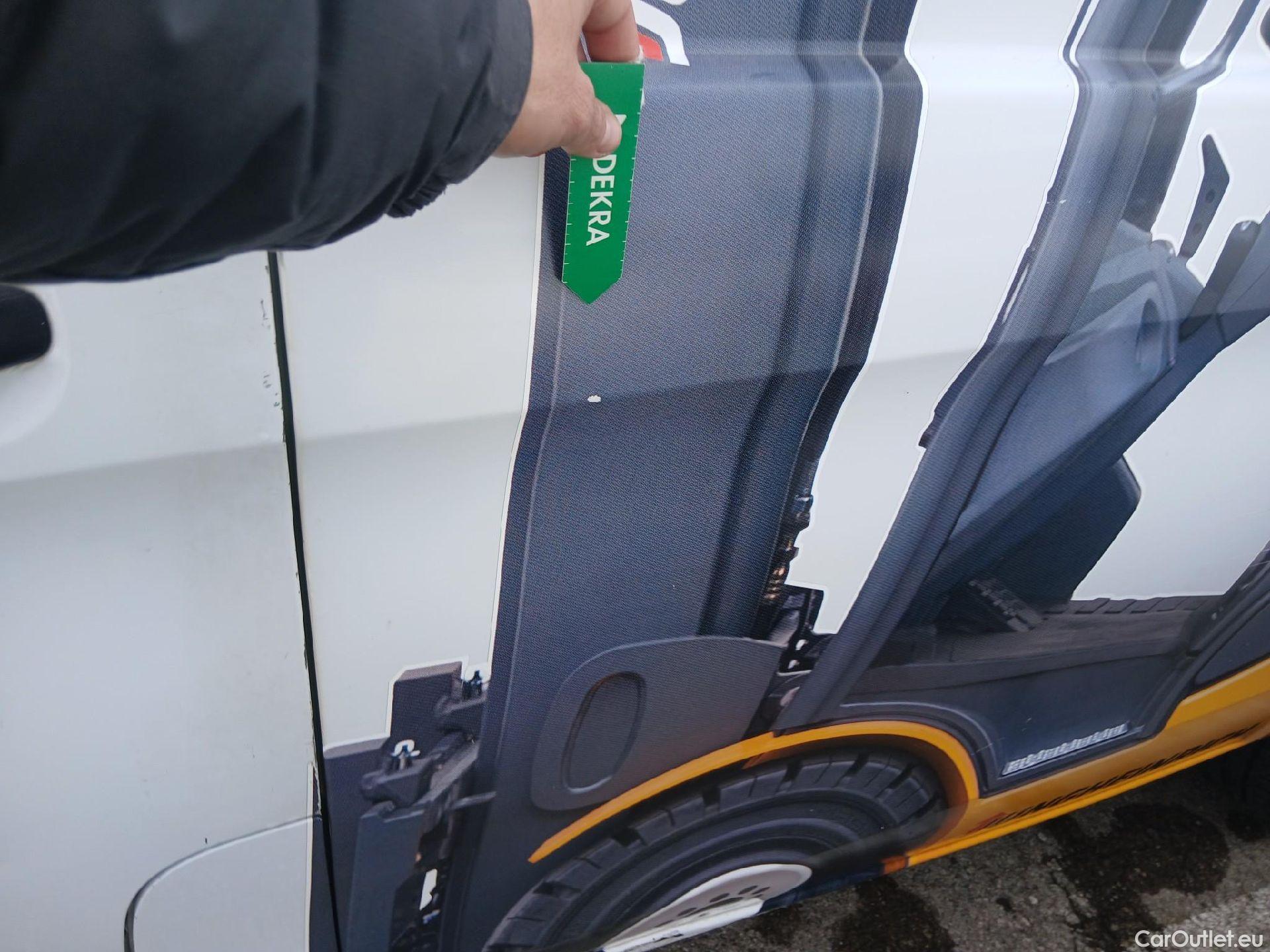  Mercedes  Vito MERCEDES-BENZ  / 2014 / 4P / furgón 111 CDI Larga #13