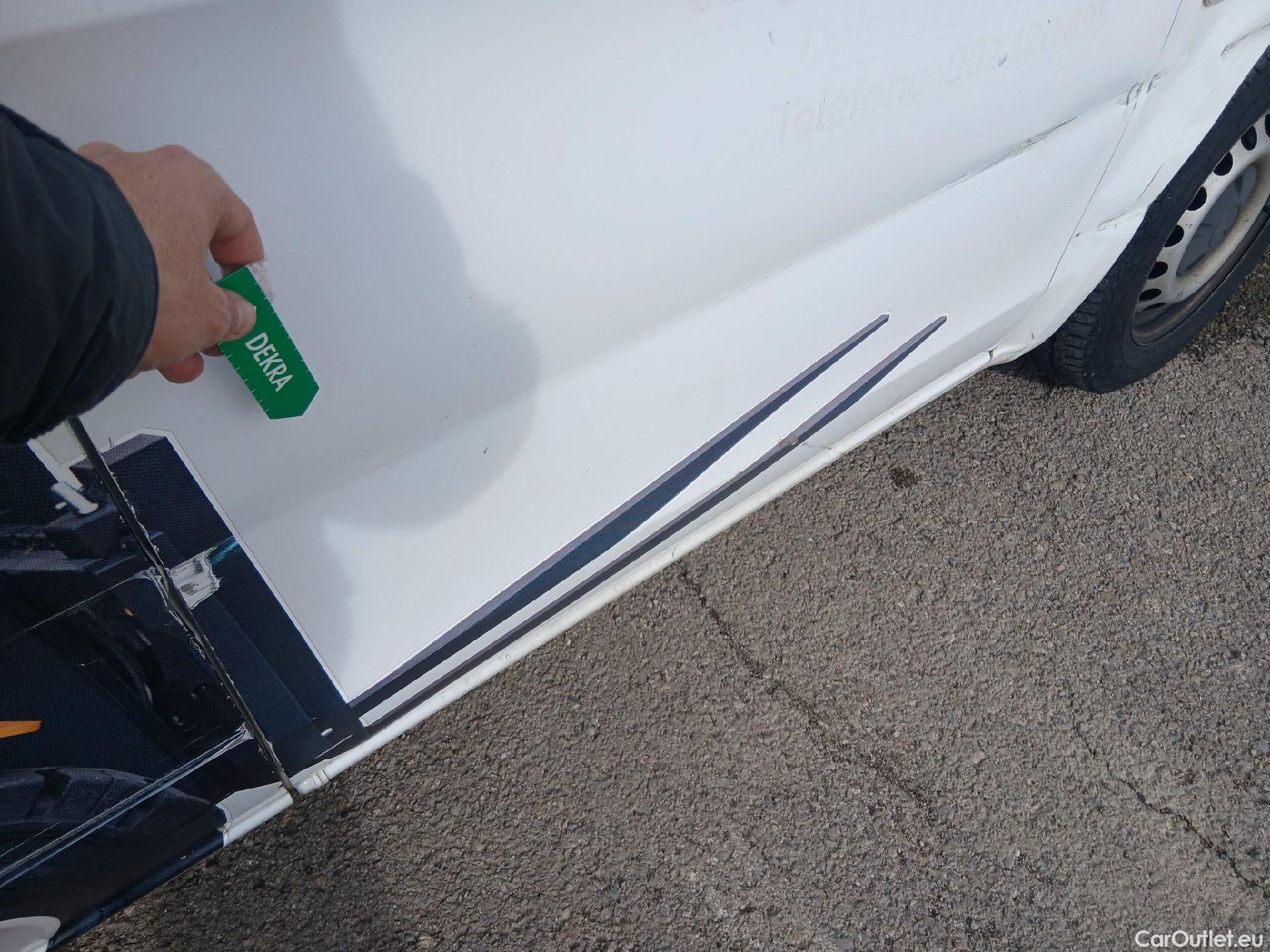  Mercedes  Vito MERCEDES-BENZ  / 2014 / 4P / furgón 111 CDI Larga #26