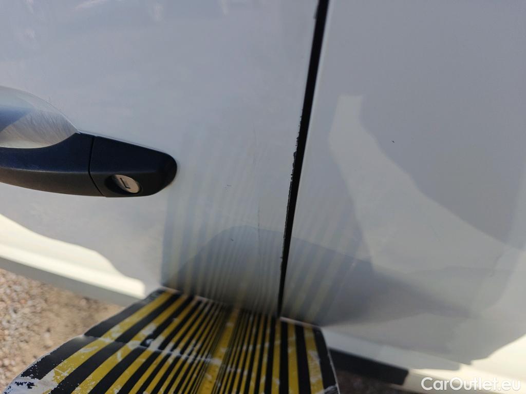  Peugeot  RIFTER PEUGEOT  / 2018 / 4P / combi Access Standard BlueHDi 73kW (AC) #4