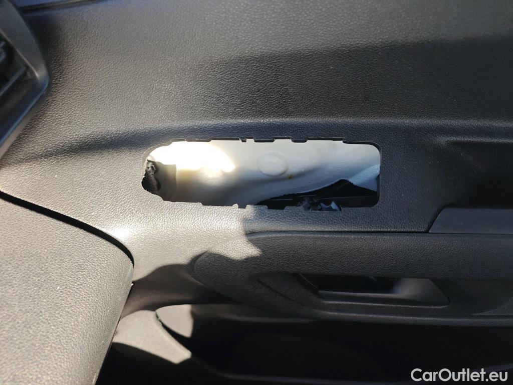  Peugeot  RIFTER PEUGEOT  / 2018 / 4P / combi Access Standard BlueHDi 73kW (AC) #40