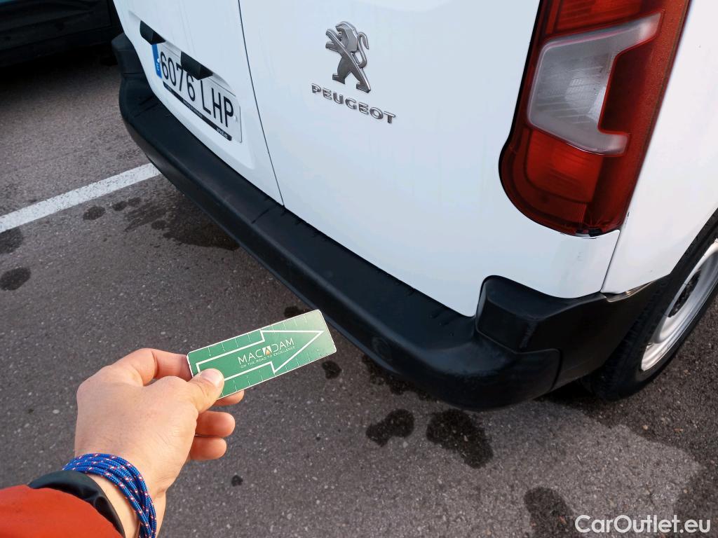  Peugeot  Partner PEUGEOT  / 2018 / 3P / furgón derivado de turismo Pro Standard 600kg BlueHDi 73kW (AC) #22