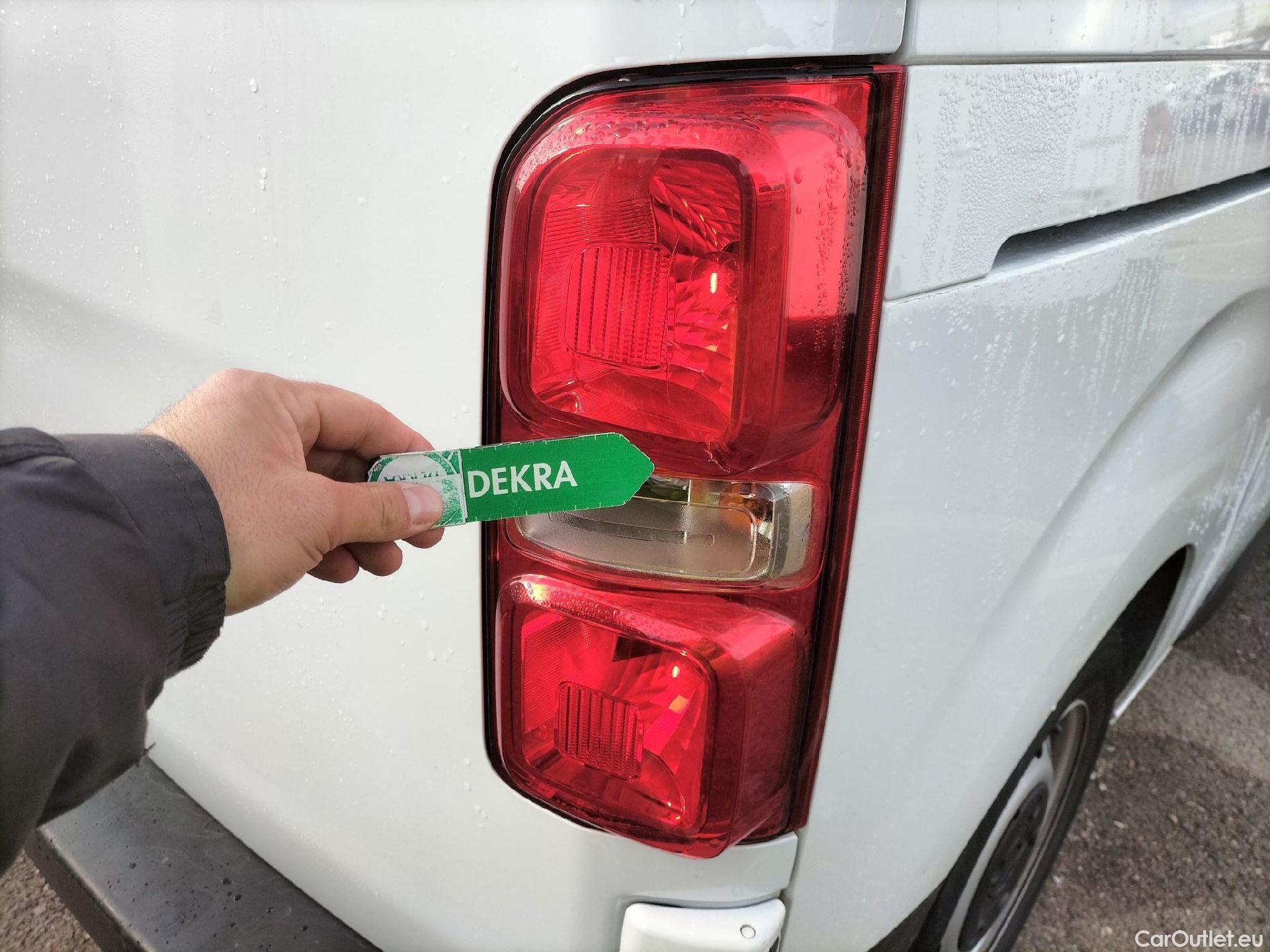  Opel  Vivaro OPEL  / 2019 / 4P / furgón 1.5 Diésel 74kW(100CV)M Std Exp #26