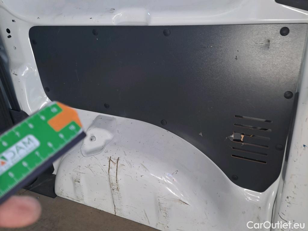  Opel  Vivaro OPEL  / 2019 / 4P / combi 1.5 Diésel 88kW (120CV) M Std Express #8