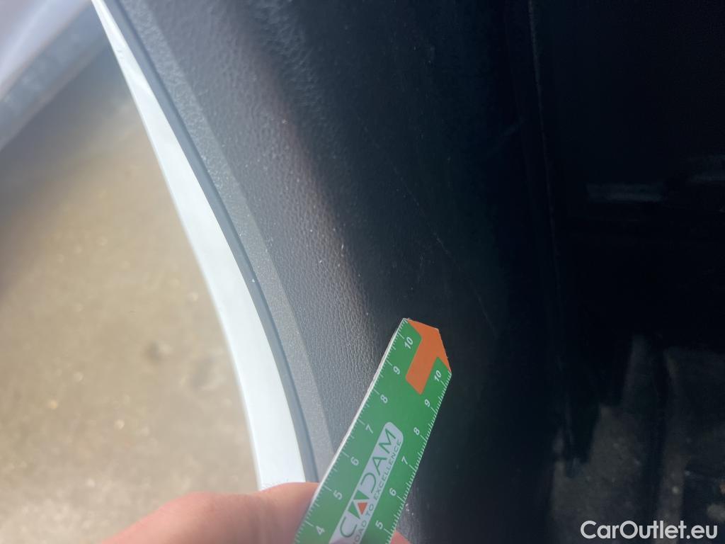  Opel  Combo OPEL  / 2018 / 3P / furgón derivado de turismo 1.5 TD 75kW (100CV) Express L H1 650kg #24