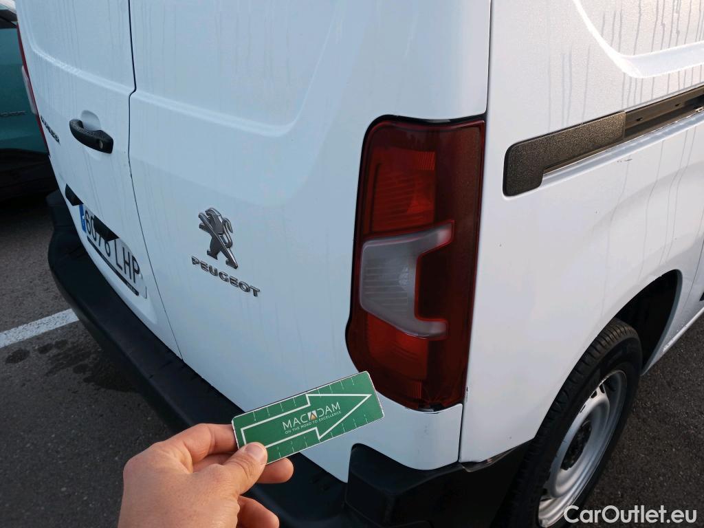  Peugeot  Partner PEUGEOT  / 2018 / 3P / furgón derivado de turismo Pro Standard 600kg BlueHDi 73kW (AC) #4