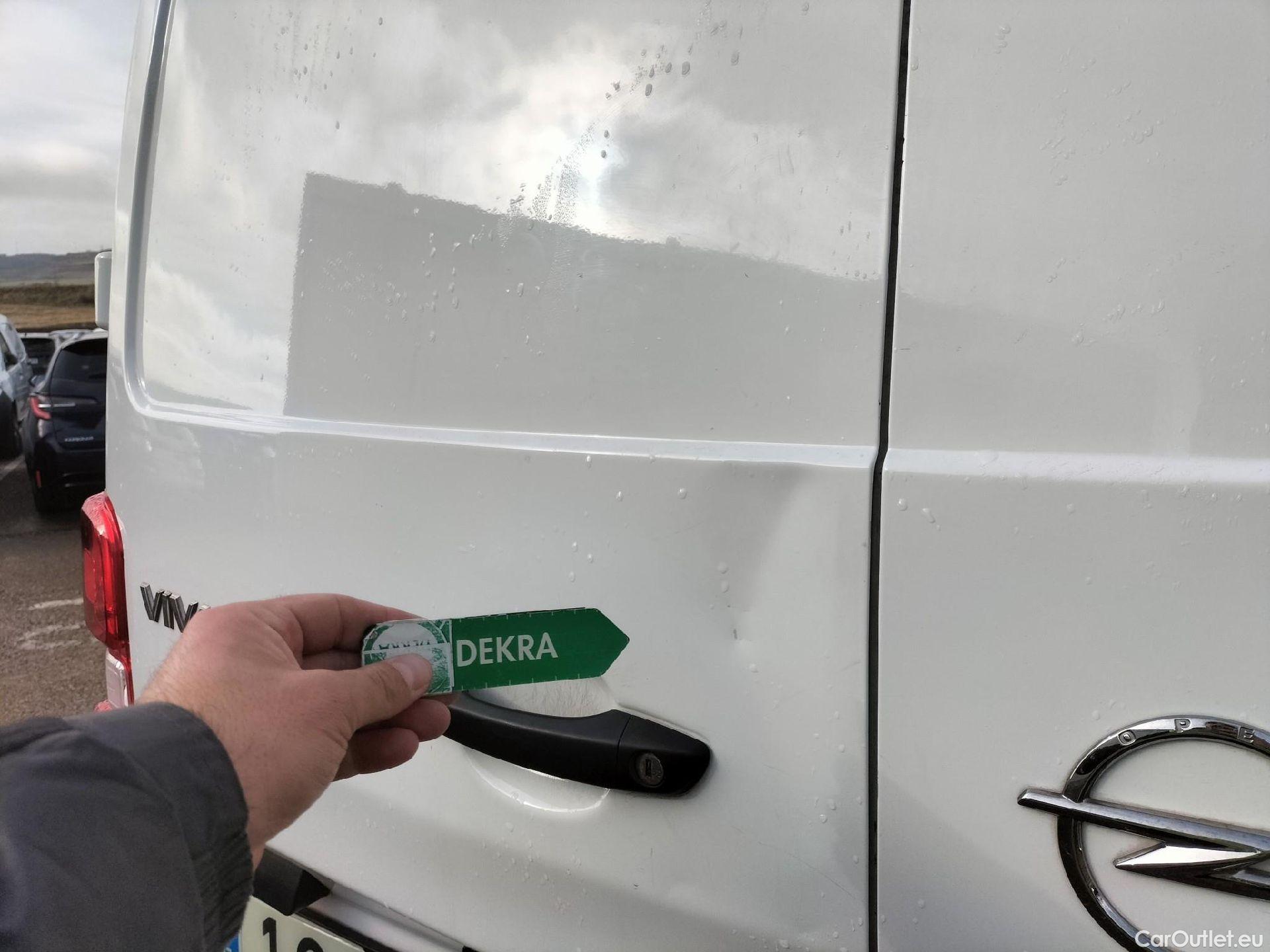  Opel  Vivaro OPEL  / 2019 / 4P / furgón 1.5 Diésel 74kW(100CV)M Std Exp #22