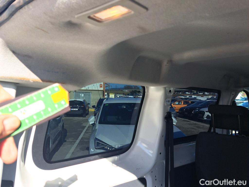  Opel  Vivaro OPEL  / 2019 / 4P / combi 1.5 Diésel 88kW (120CV) M Std Express #50