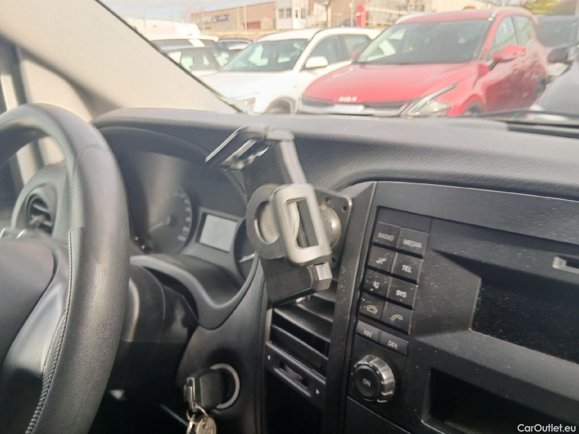  Mercedes  Vito MERCEDES-BENZ  / 2014 / 4P / furgón 111 CDI Larga #31