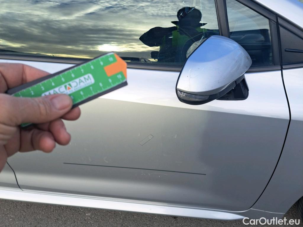  Toyota  Corolla TOYOTA  / 2019 / 5P / familiar 1.8 125H ACTIVE TECH E-CVT TOU SPORT #56