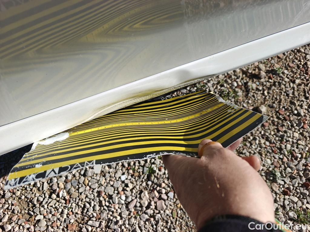  Peugeot  208 PEUGEOT  / 2019 / 5P / berlina con portón BlueHDi 73kW (100CV) Active #2