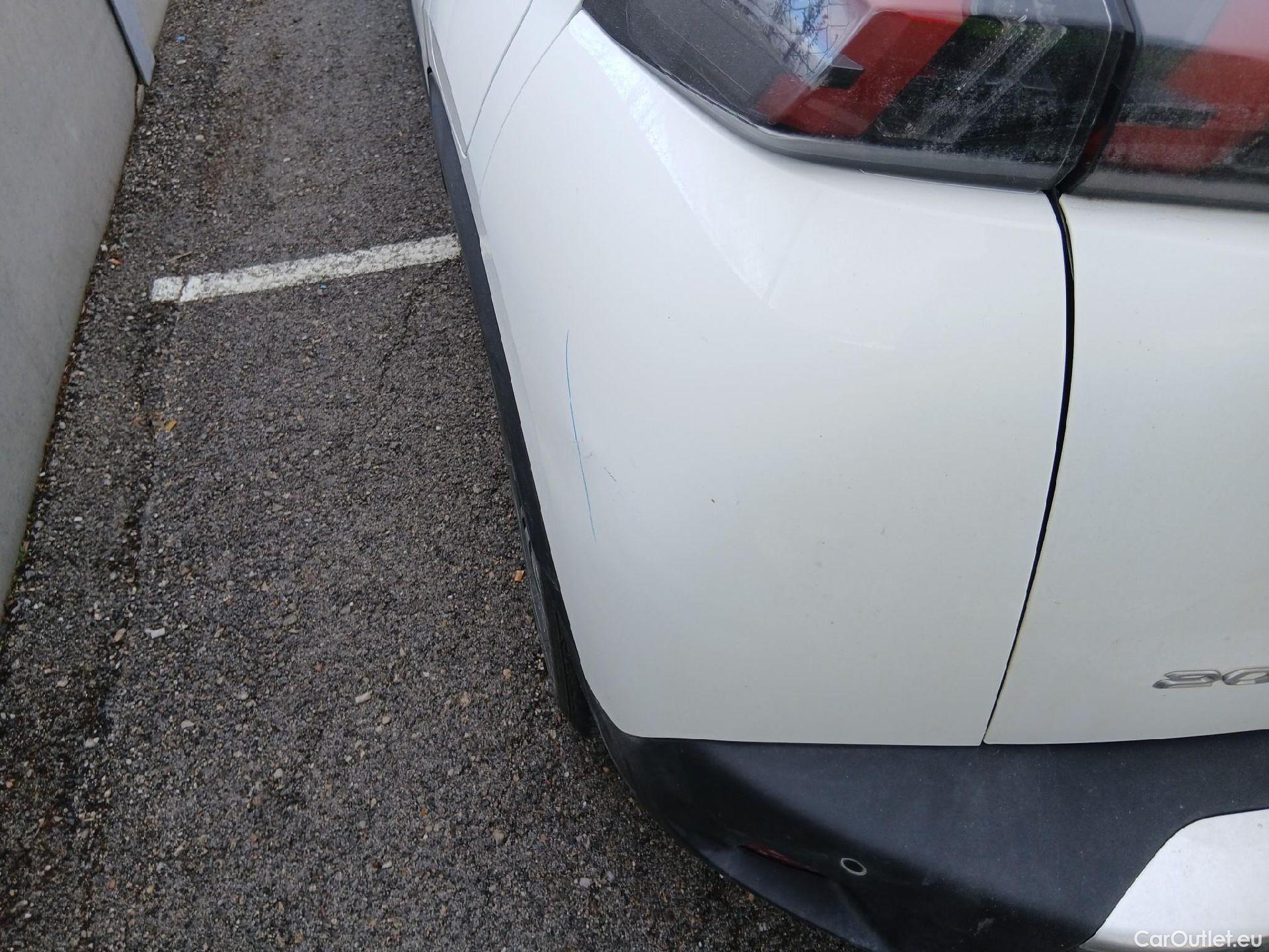  Peugeot  2008 PEUGEOT  / 2019 / 5P / todoterreno Active BlueHDI 81kW (110CV) #33