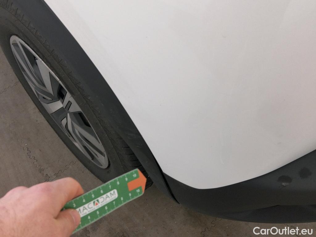  Peugeot  2008 PEUGEOT  / 2019 / 5P / todoterreno Active Puretech 100 S&S BVM6 #14