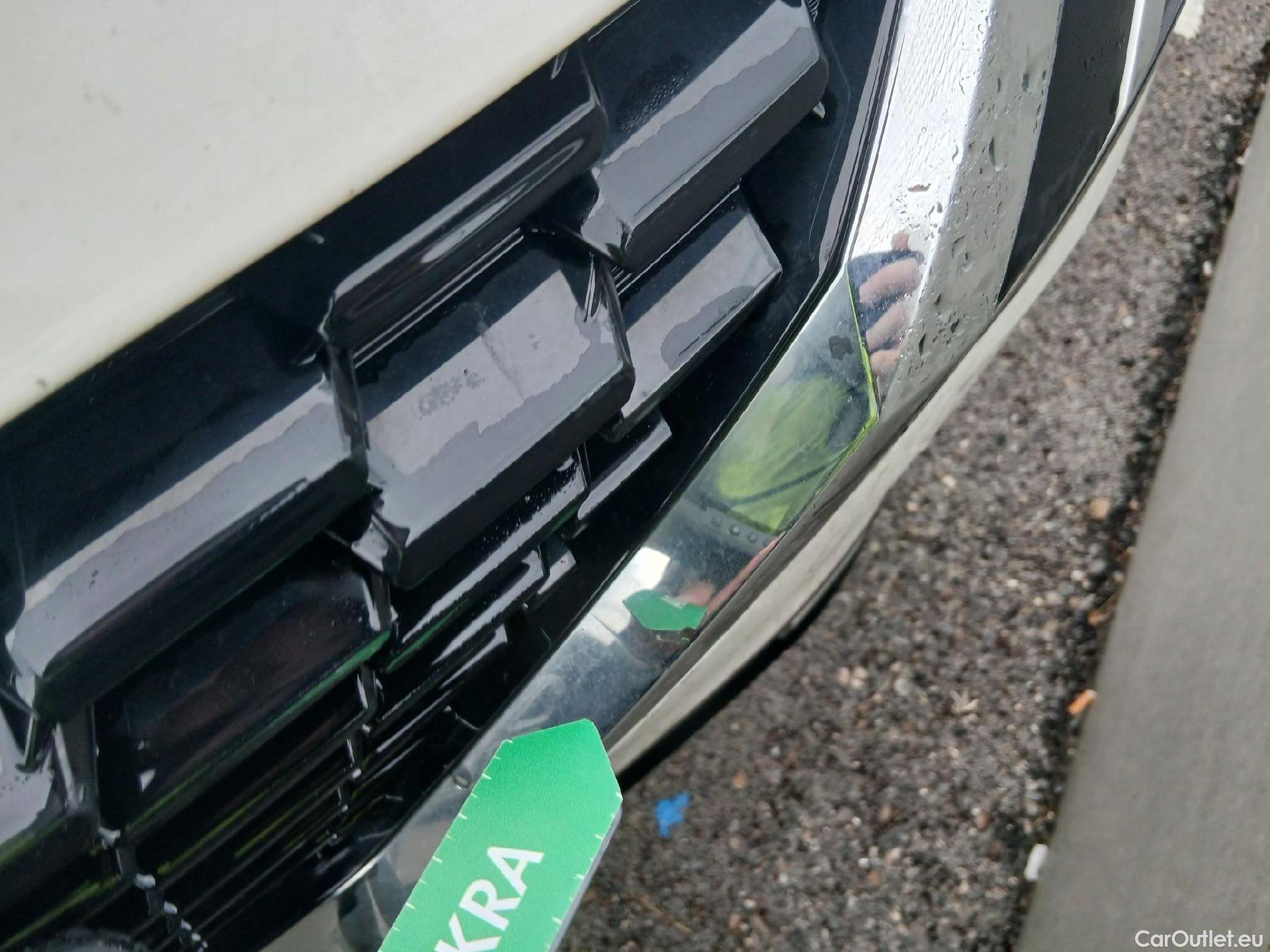  Nissan  Qashqai NISSAN  / 2021 / 5P / todoterreno DIG-T 103kW (140CV) mHEV 4x2 Acenta #25