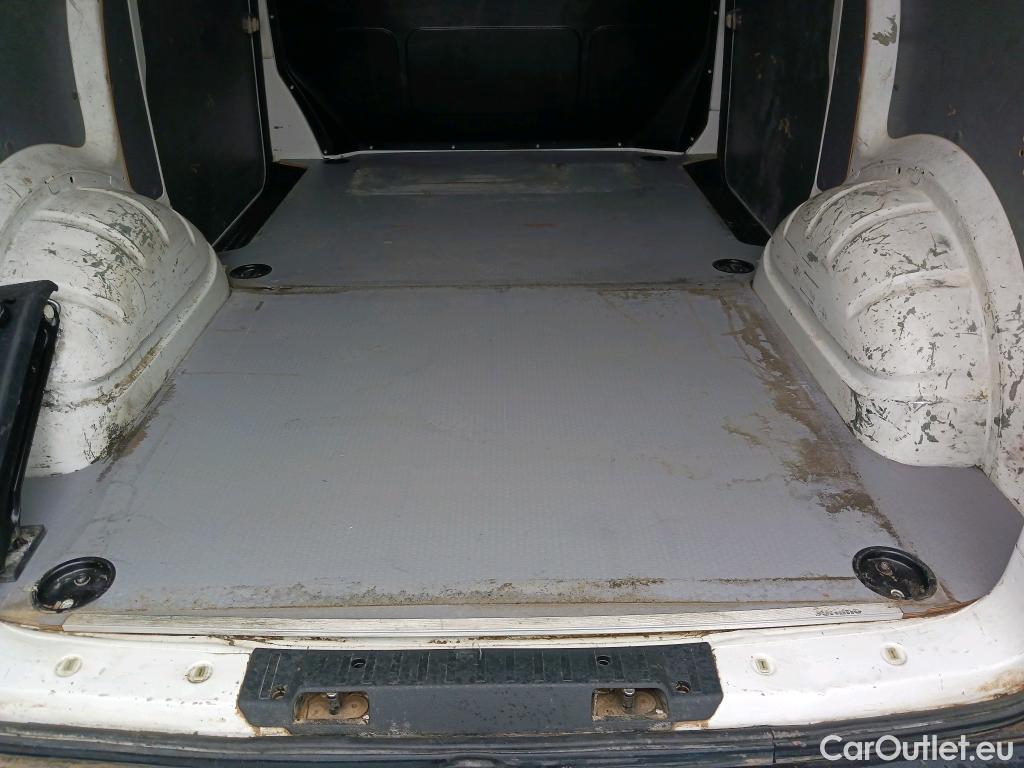  Land Rover  Discovery VOLKSWAGEN Transporter / 2020 / 4P / furgón Furgón Corto TN 2.0 TDI 110kW 4MO #40