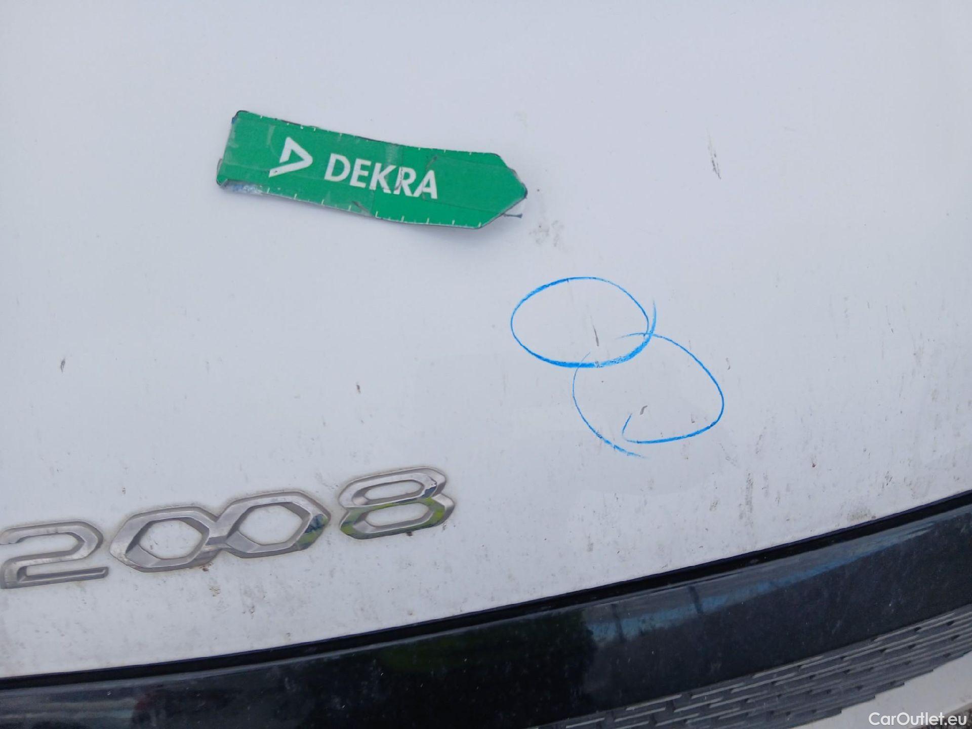  Peugeot  2008 PEUGEOT  / 2019 / 5P / todoterreno Active BlueHDI 81kW (110CV) #8