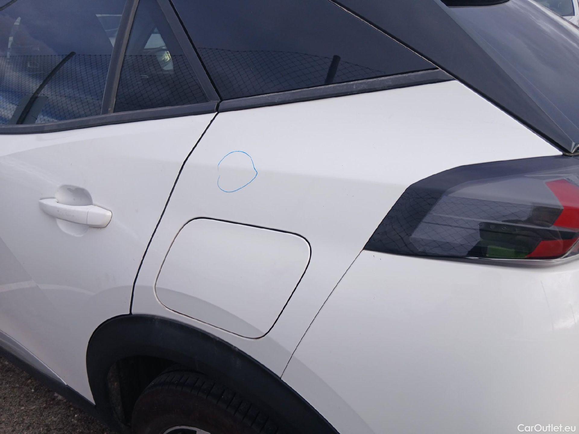  Peugeot  2008 PEUGEOT  / 2019 / 5P / todoterreno Allure BlueHDI 81kW (110CV) #7