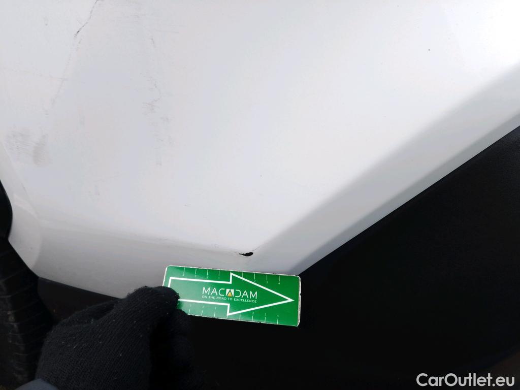  Toyota  RAV4 TOYOTA  / 2018 / 5P / todoterreno 2.5l 220H Advance #13