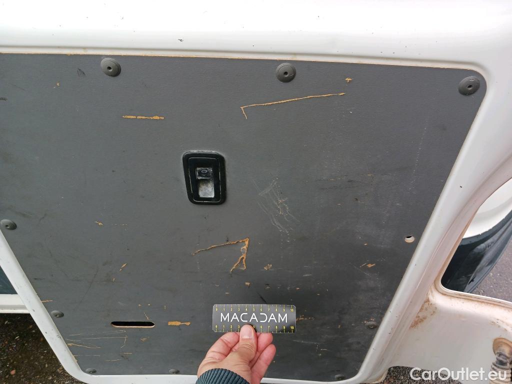  Land Rover  Discovery VOLKSWAGEN Transporter / 2020 / 4P / furgón Furgón Corto TN 2.0 TDI 110kW 4MO #25